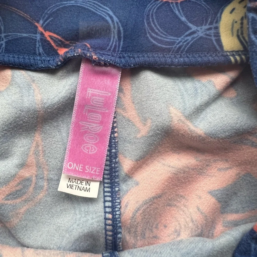 Make offer! 2 LuLaRoe Disney Minnie Mouse soft leggings bundle - Picture 9 of 9